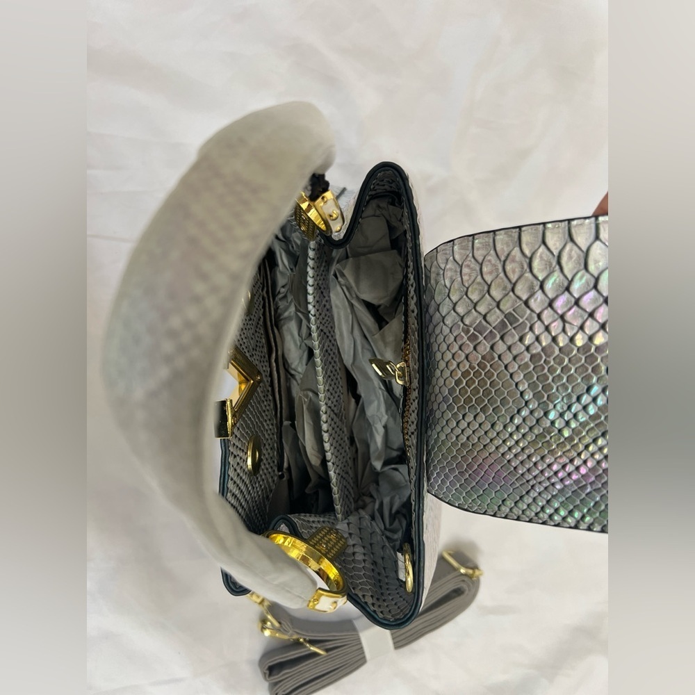 Silver Iridescent Satchel - Picture 6 of 11